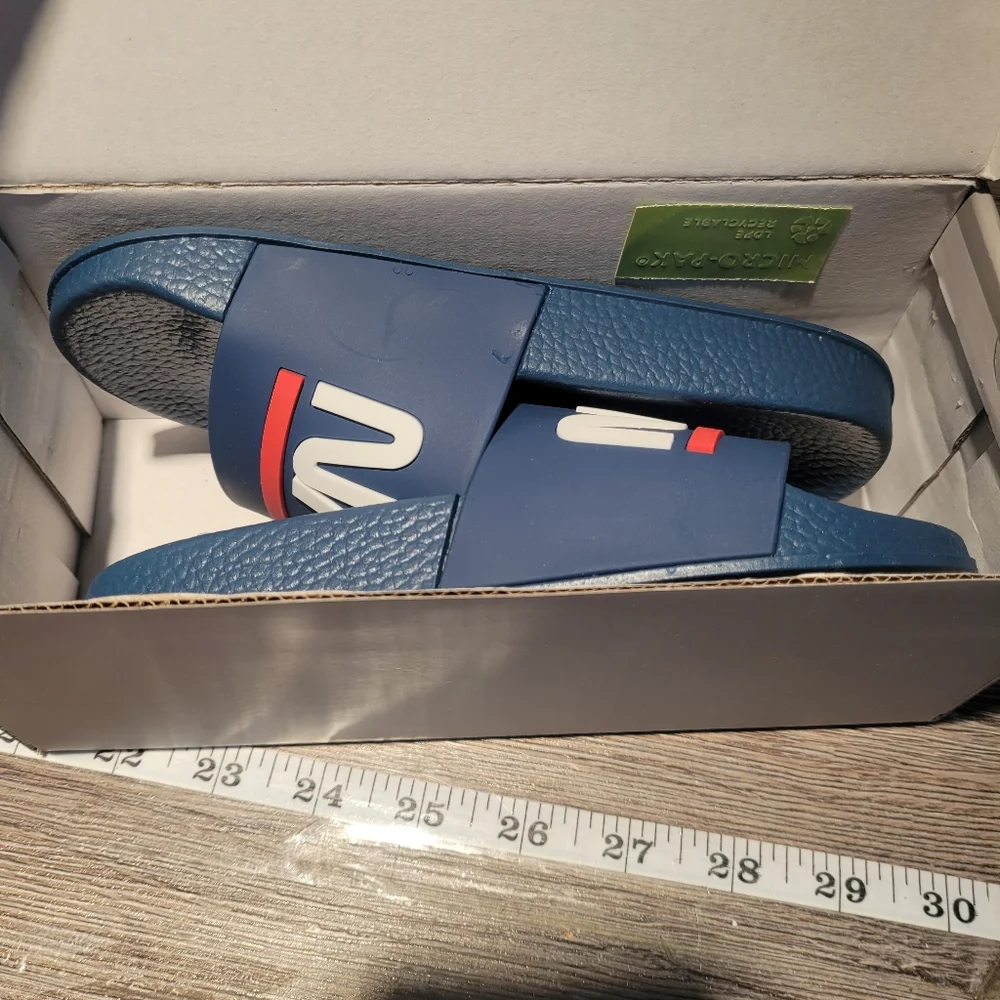 NEW IN BOX NASA SLIDES Childrens Size‎ 12